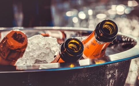 酒业公司名字有创意