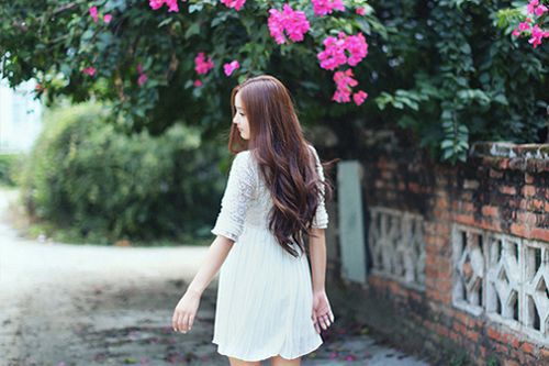 姓孟的女孩名字唯美高分-名字打分测试:孟维怡