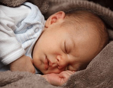 带依字的男孩名字大全